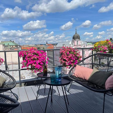 Rooftop Planet Prague Hotel Exterior foto