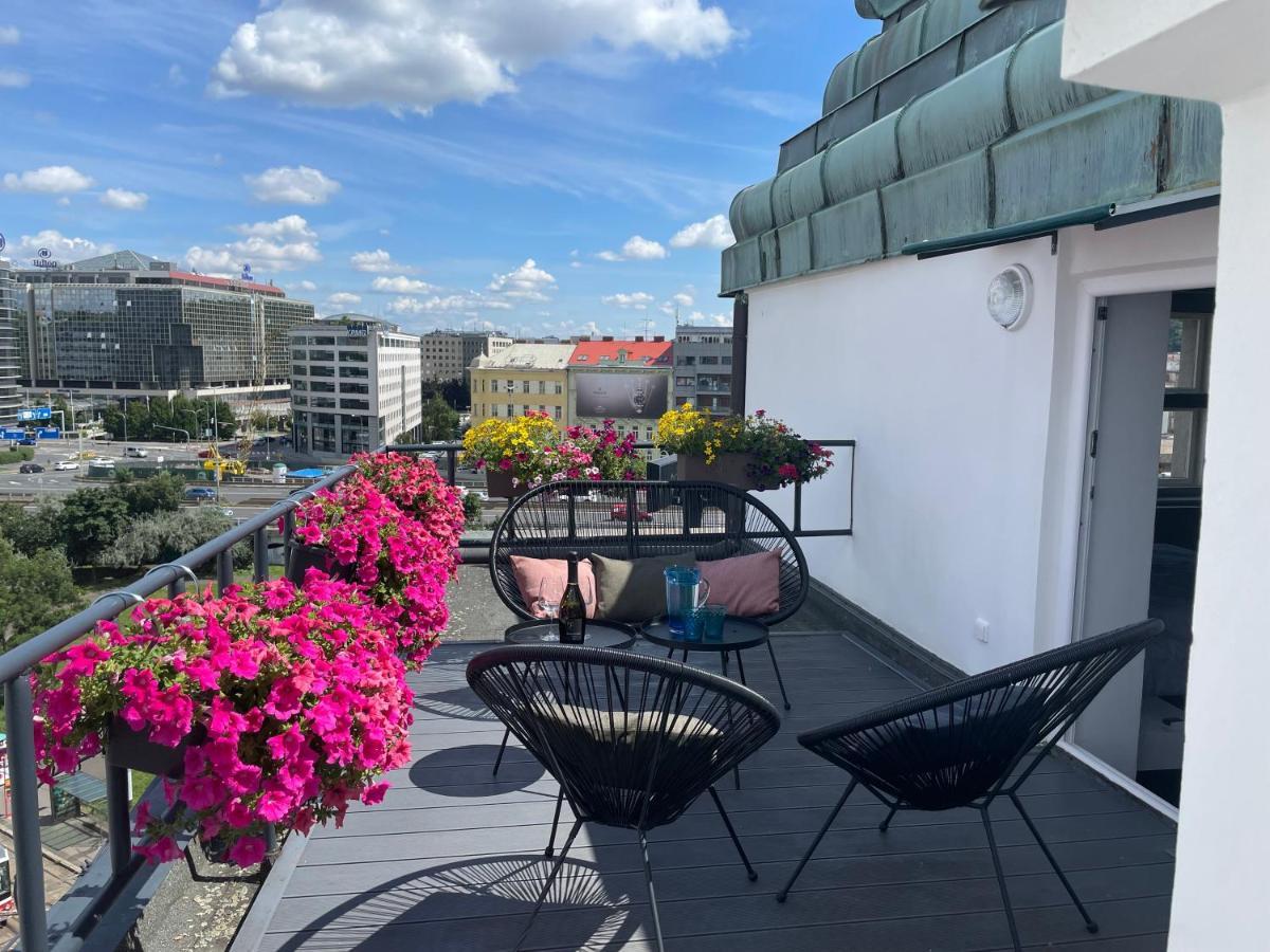 Rooftop Planet Prague Hotel Exterior foto